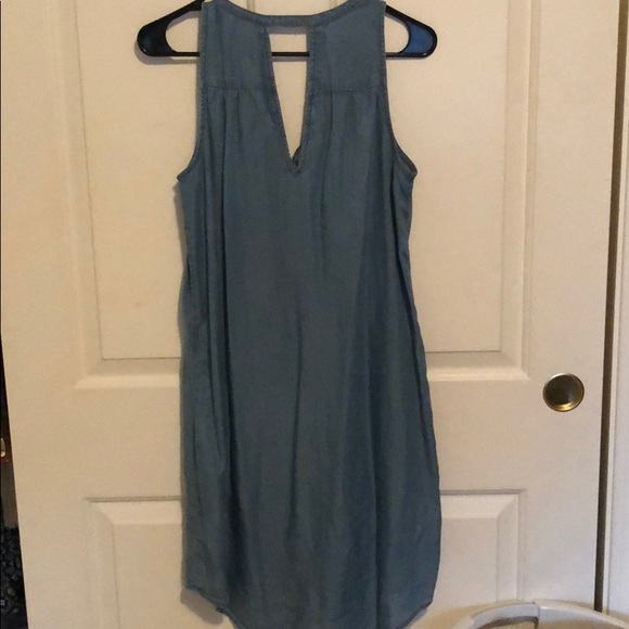 Chambray dress size medium - Picture 2 of 2